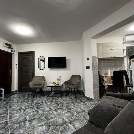 Ene Apart Oradea Free Parking Exterior photo